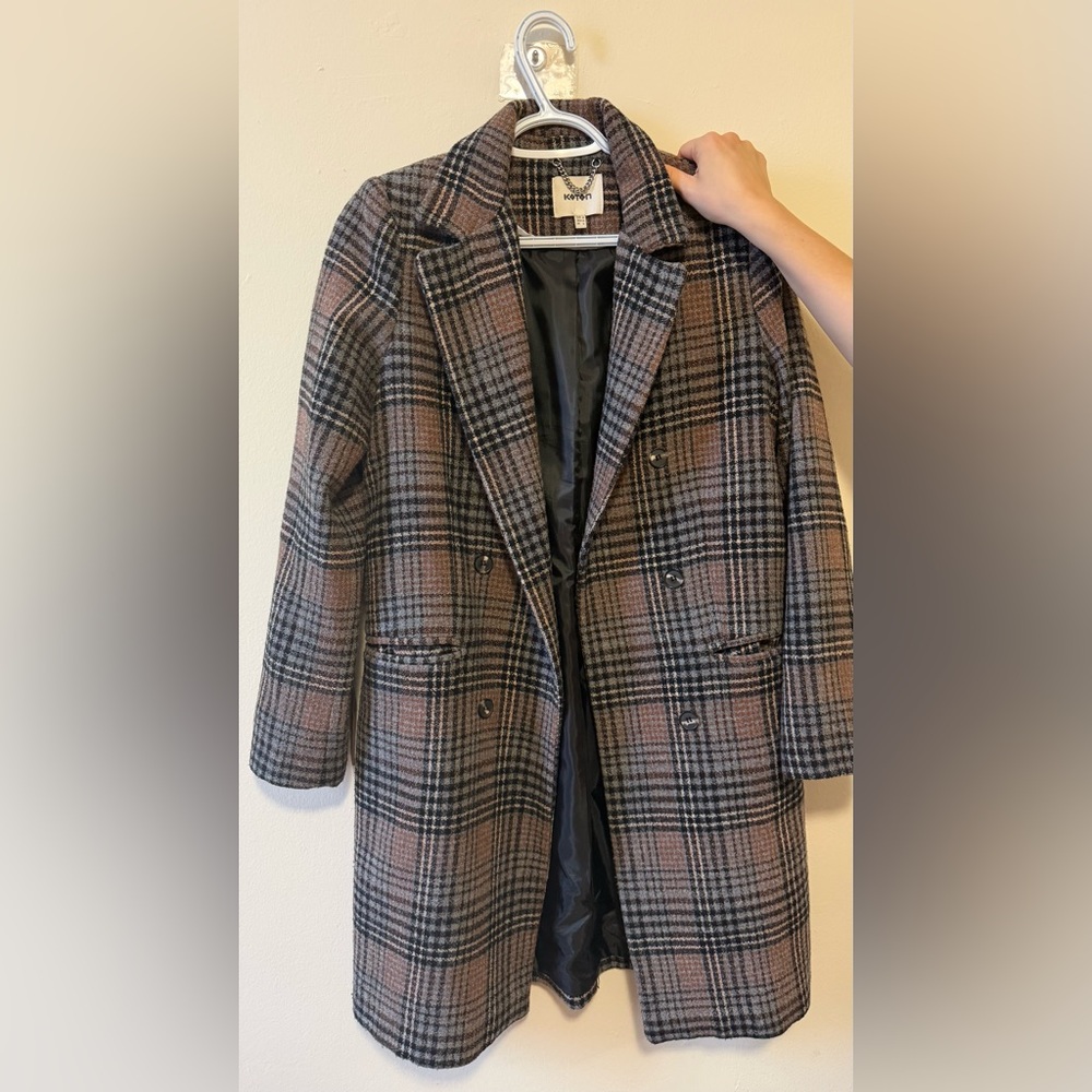 Elegant Plaid Trench Coat for Women
